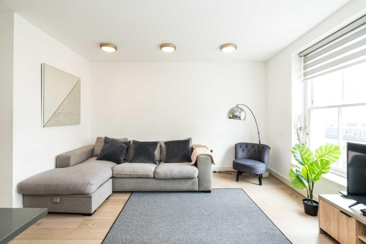 Spacious 2 Bedroom / Earls Court / Kensington London Ngoại thất bức ảnh